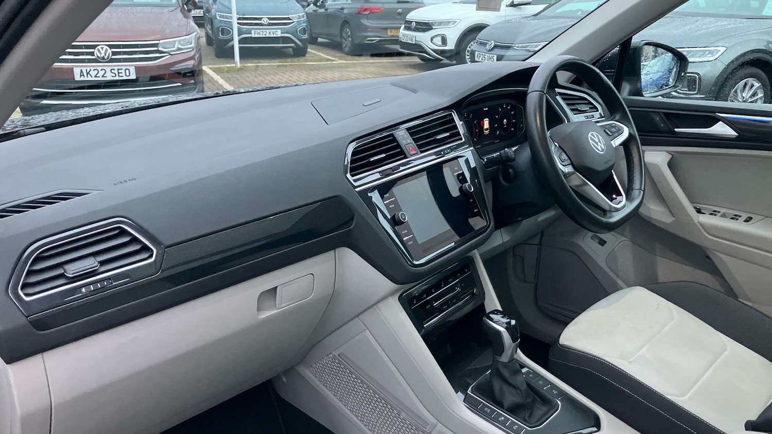 Used Volkswagen Tiguan 2022 for sale - 77197942: Photo 2