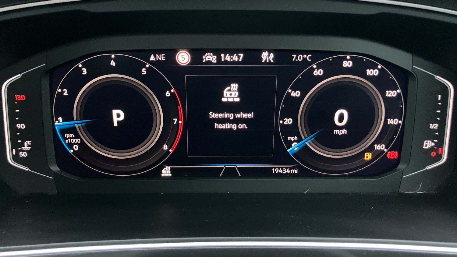 Used Volkswagen Tiguan 2022 for sale - 77197942: Photo 32