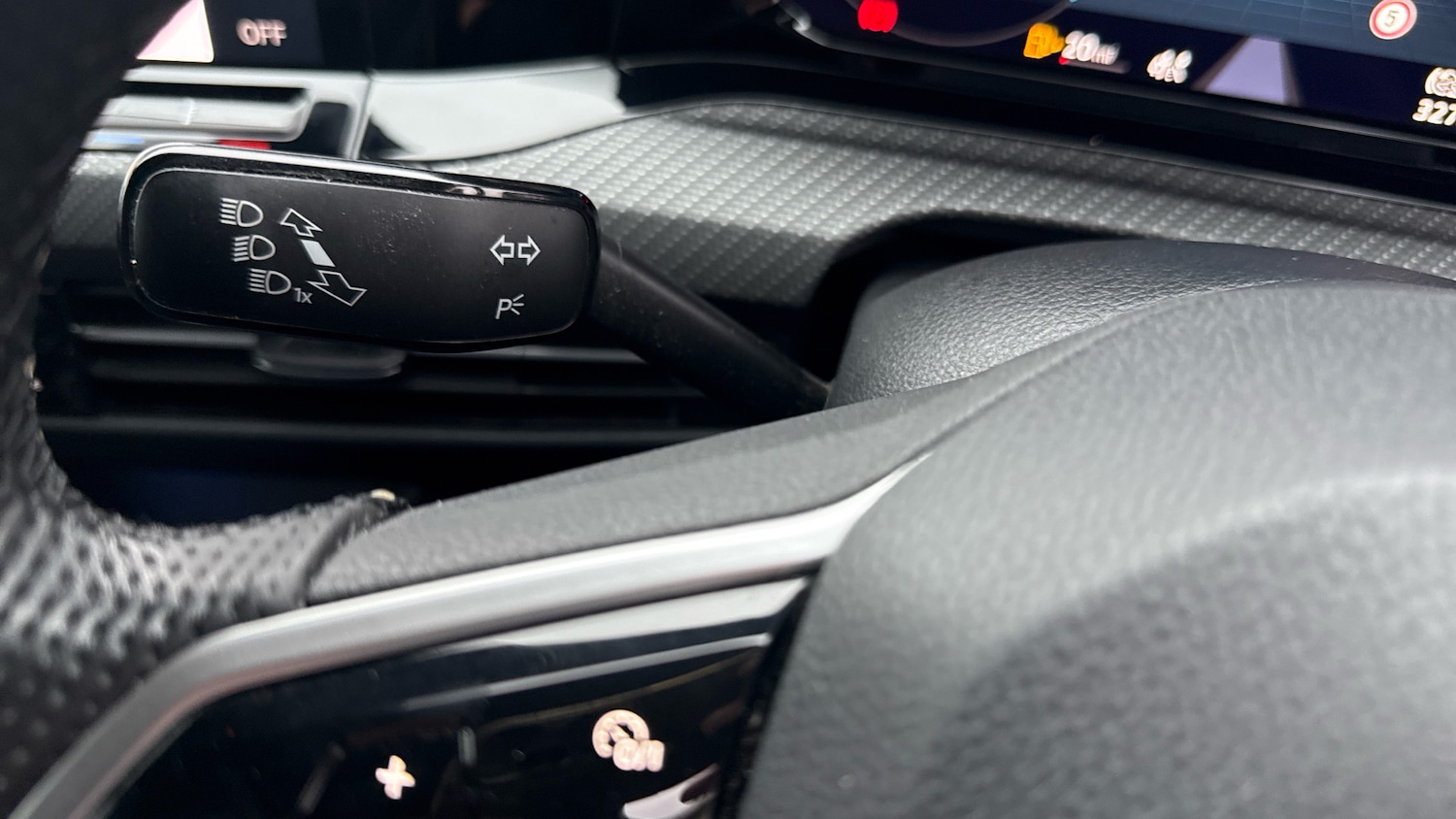 Used Volkswagen Golf 2020 for sale - 76693239: Photo 24