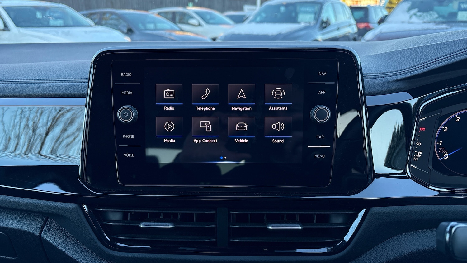 Used Volkswagen T-Roc 2022 for sale - 77208833: Photo 12