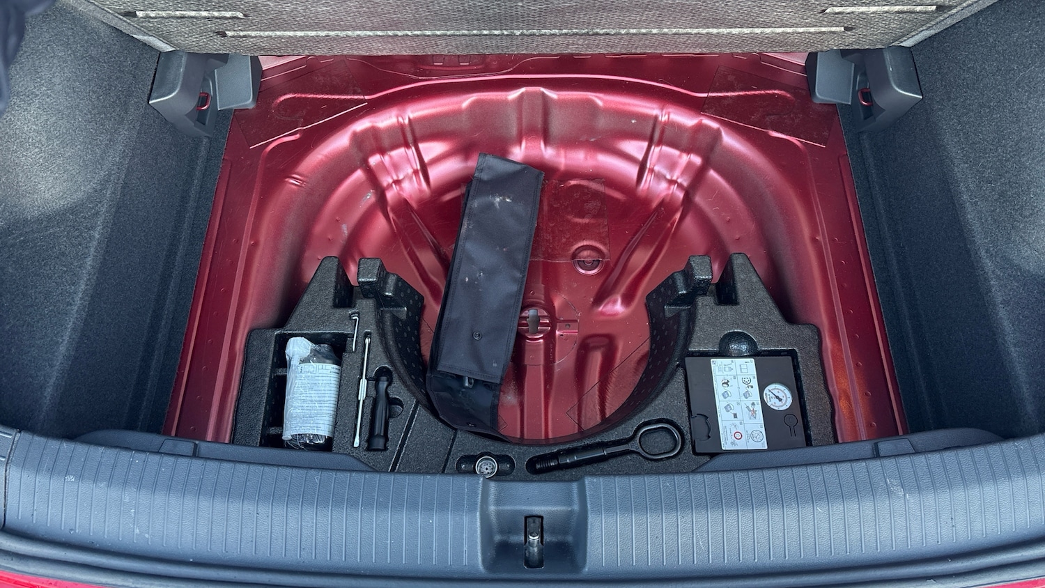 Used Volkswagen T-Roc 2022 for sale - 77208833: Photo 26