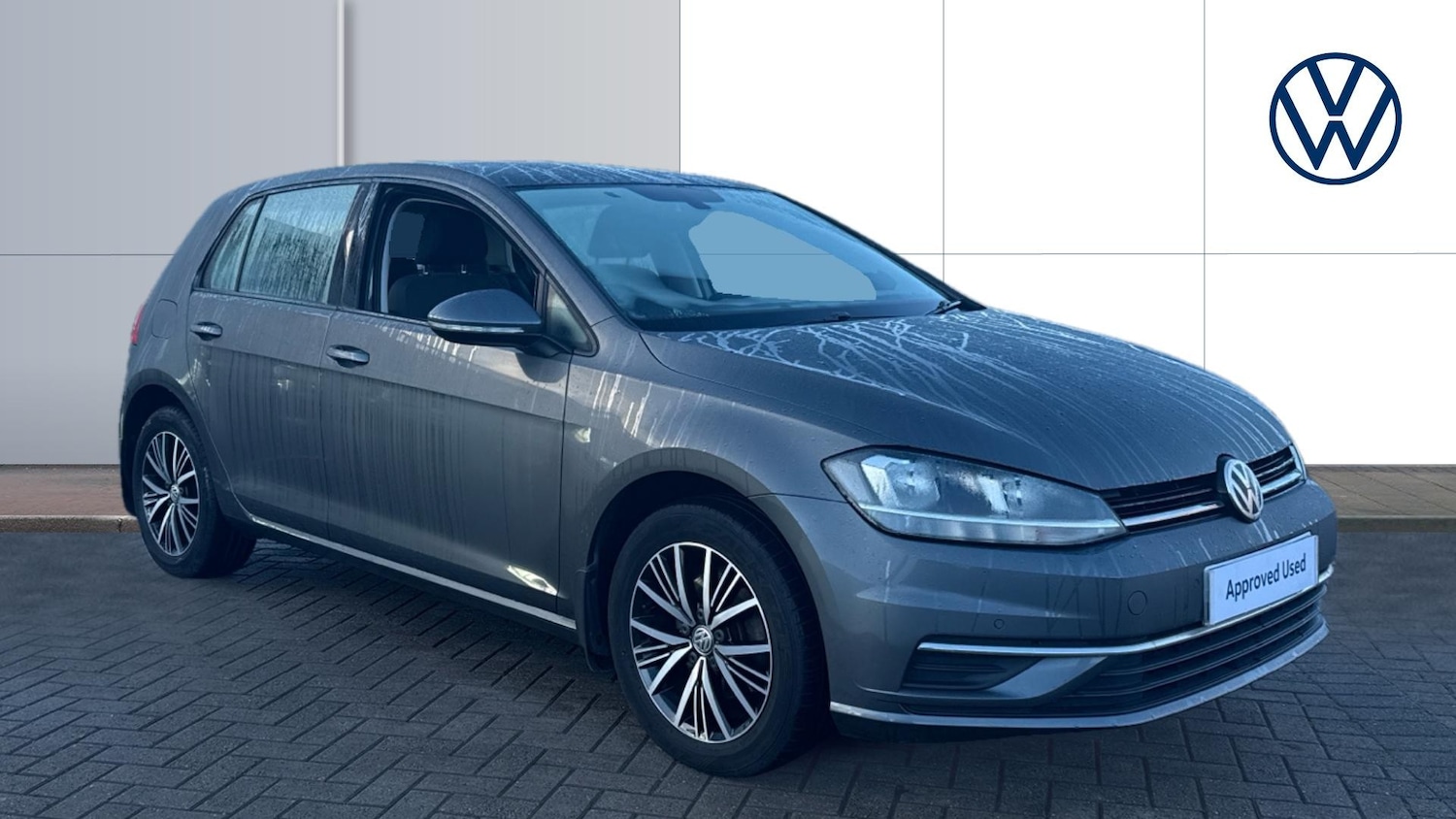 Used Volkswagen Golf 2017 for sale - 76862283: Photo 1