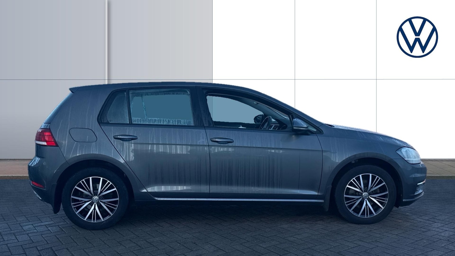 Used Volkswagen Golf 2017 for sale - 76862283: Photo 4