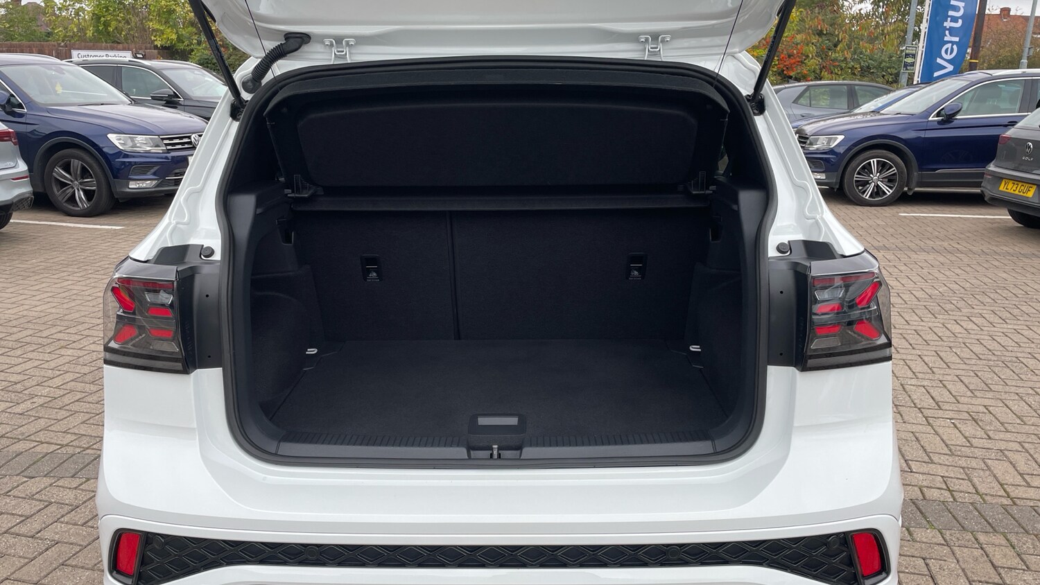 Used Volkswagen T-Cross 2024 for sale - 76252287: Photo 20