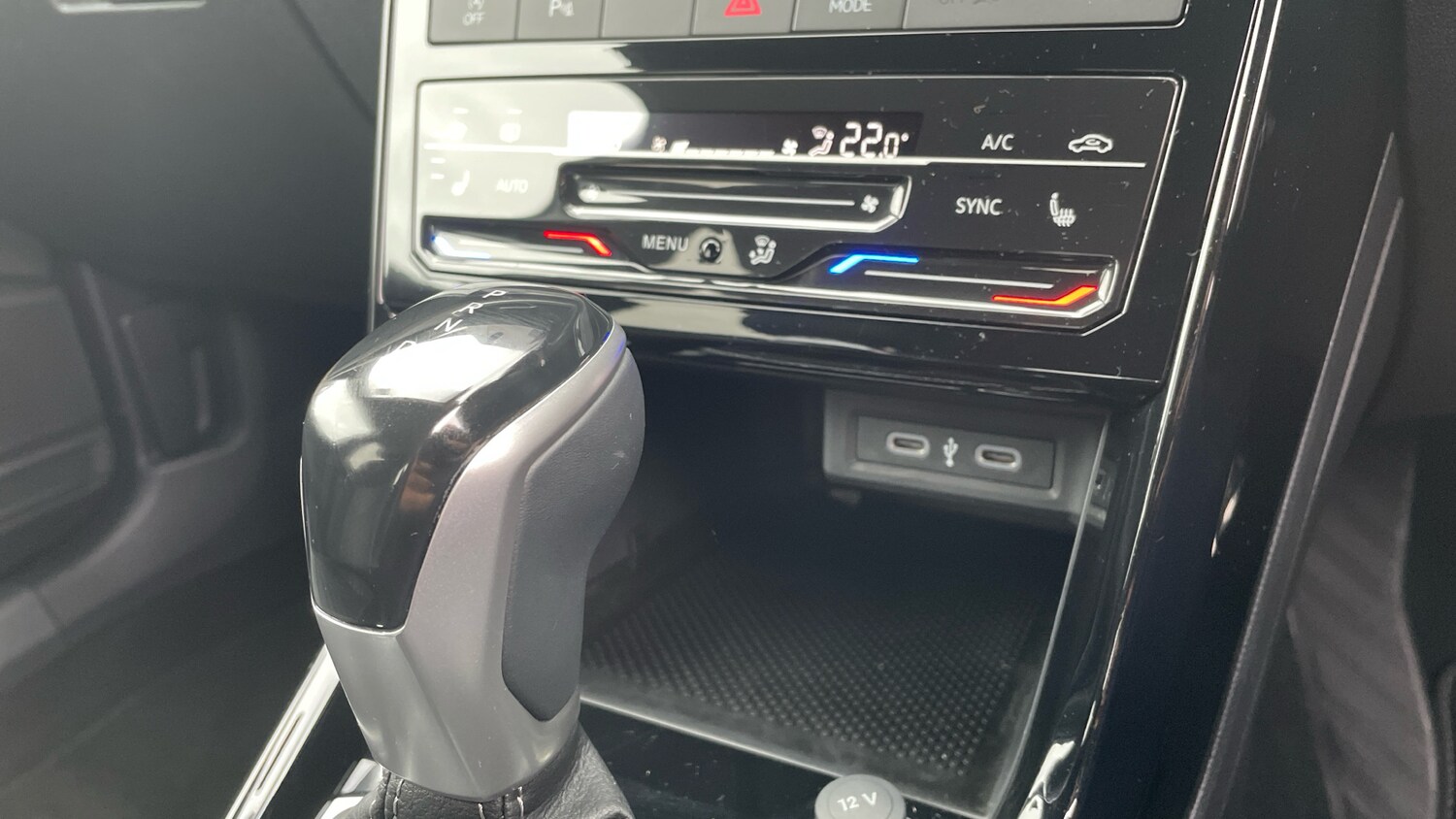 Used Volkswagen T-Cross 2024 for sale - 76252287: Photo 35