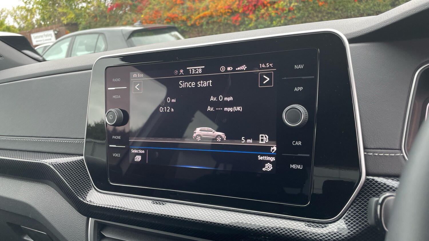 Used Volkswagen T-Cross 2024 for sale - 76252287: Photo 39