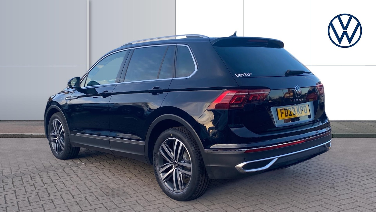 Used Volkswagen Tiguan 2023 for sale - 77274733: Photo 3