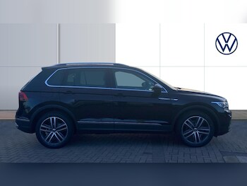 Used Volkswagen Tiguan 2023 for sale - 77274733: Photo