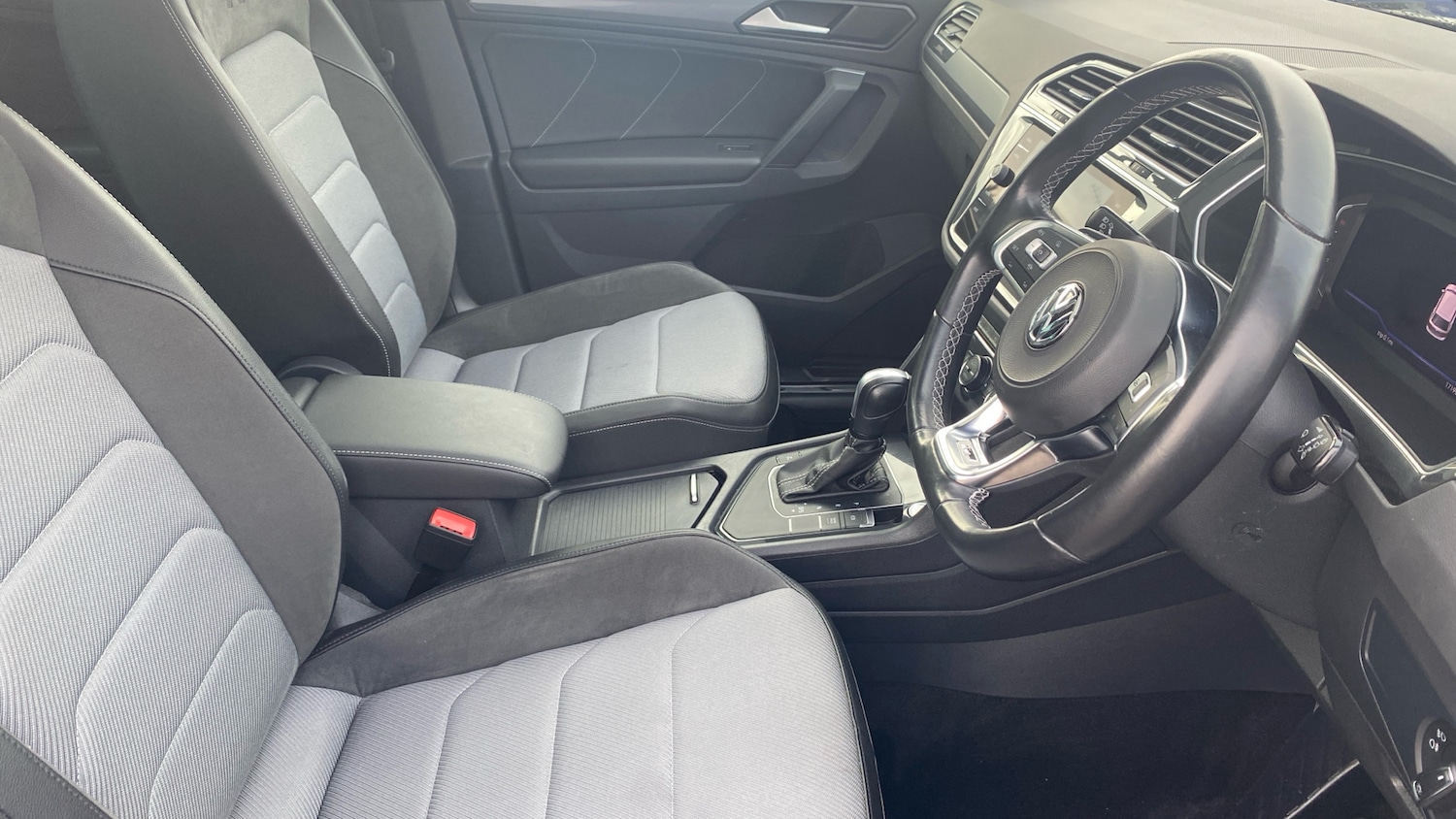 Used Volkswagen Tiguan 2020 for sale - 77129430: Photo 15