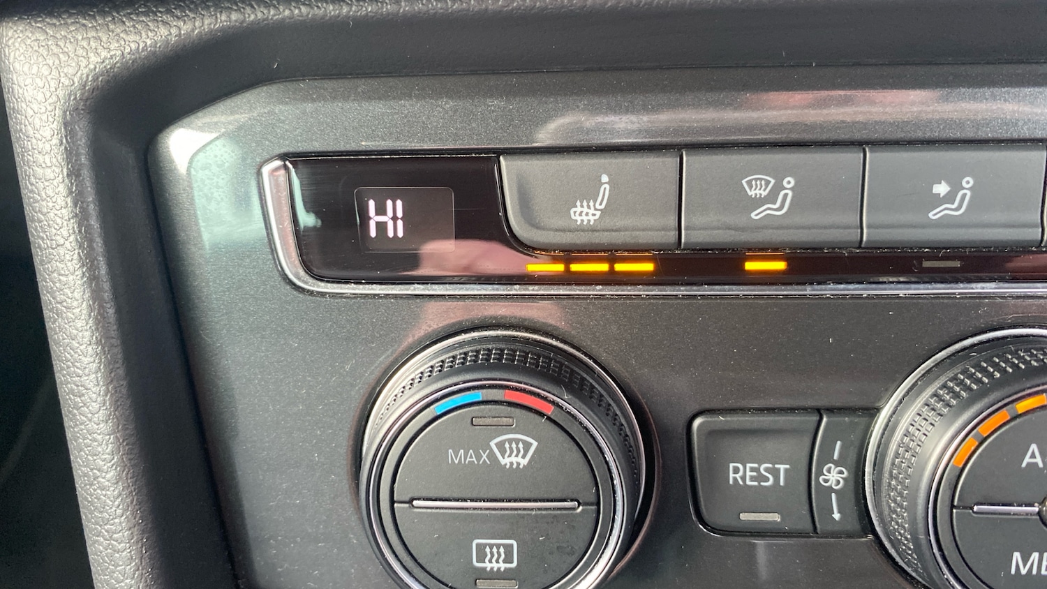 Used Volkswagen Tiguan 2020 for sale - 77129430: Photo 35