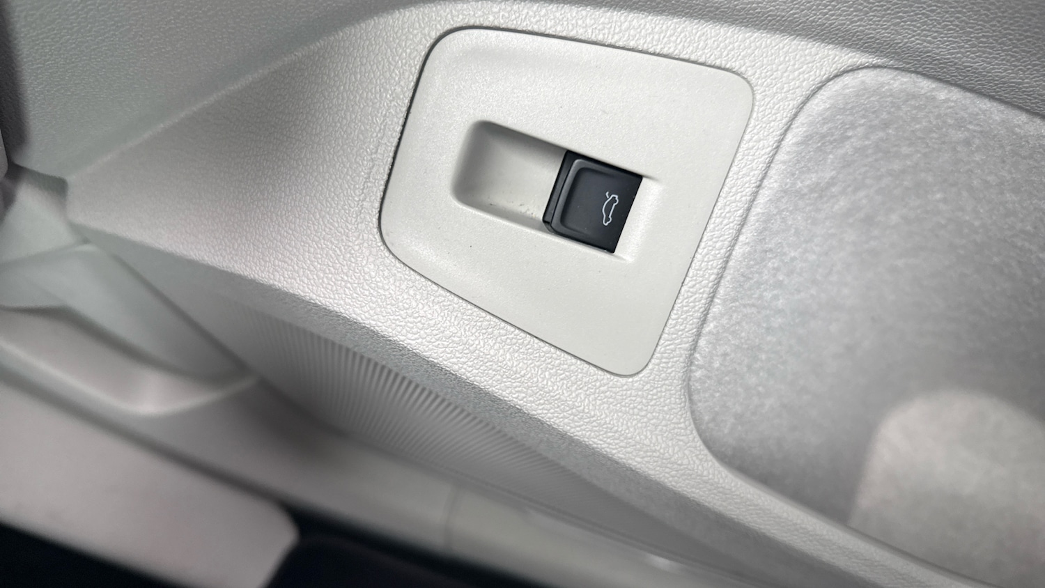 Used Volkswagen Tiguan 2022 for sale - 76465985: Photo 23