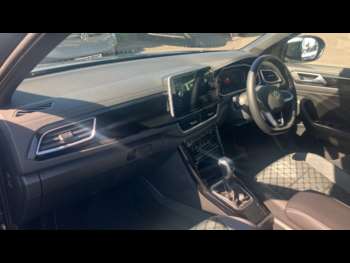 Used Volkswagen T-Roc 2024 for sale - 74793687: Photo