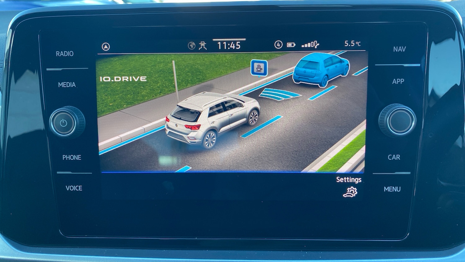 Used Volkswagen T-Roc 2023 for sale - 76706265: Photo 26