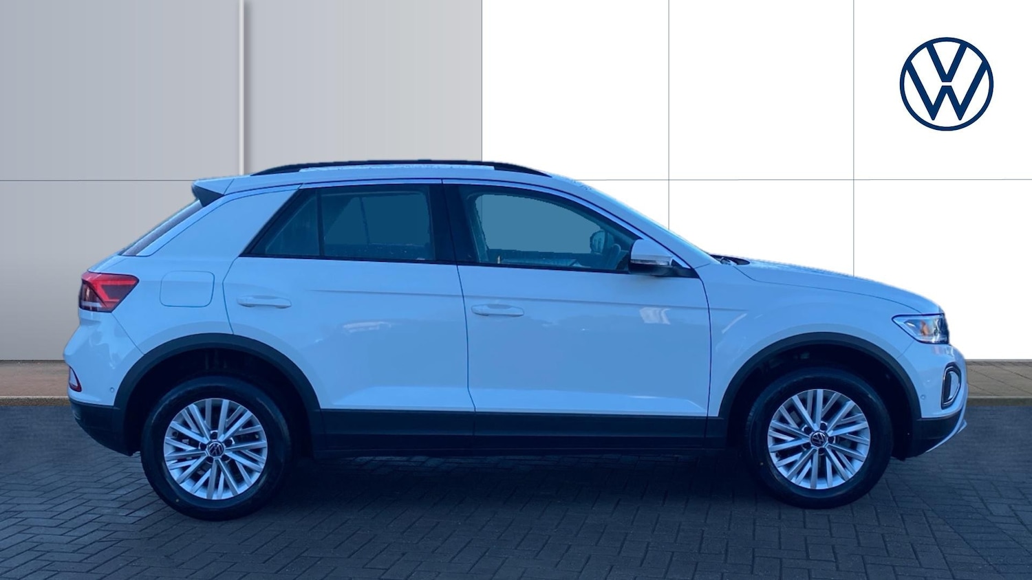 Used Volkswagen T-Roc 2023 for sale - 76706265: Photo 4
