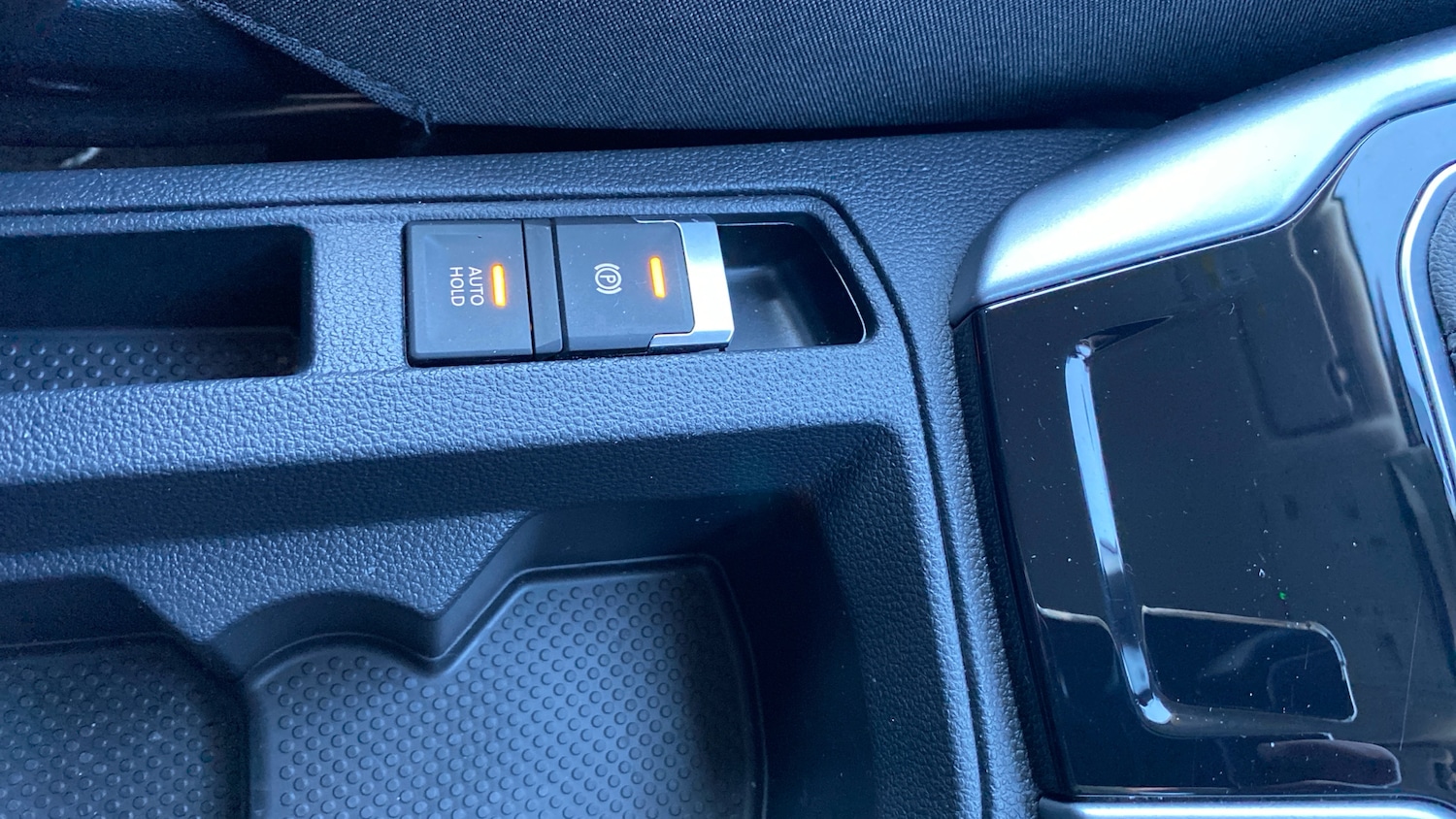 Used Volkswagen T-Roc 2023 for sale - 76706265: Photo 43