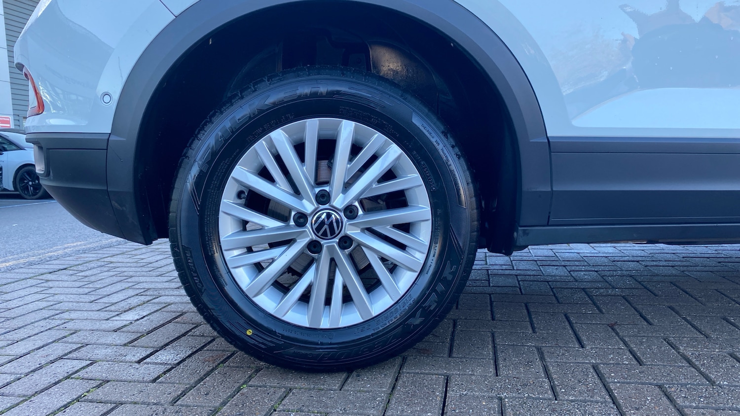 Used Volkswagen T-Roc 2023 for sale - 76706265: Photo 5