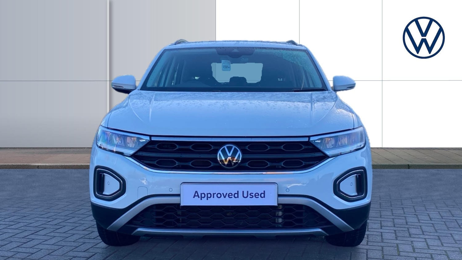 Used Volkswagen T-Roc 2023 for sale - 76706265: Photo 7