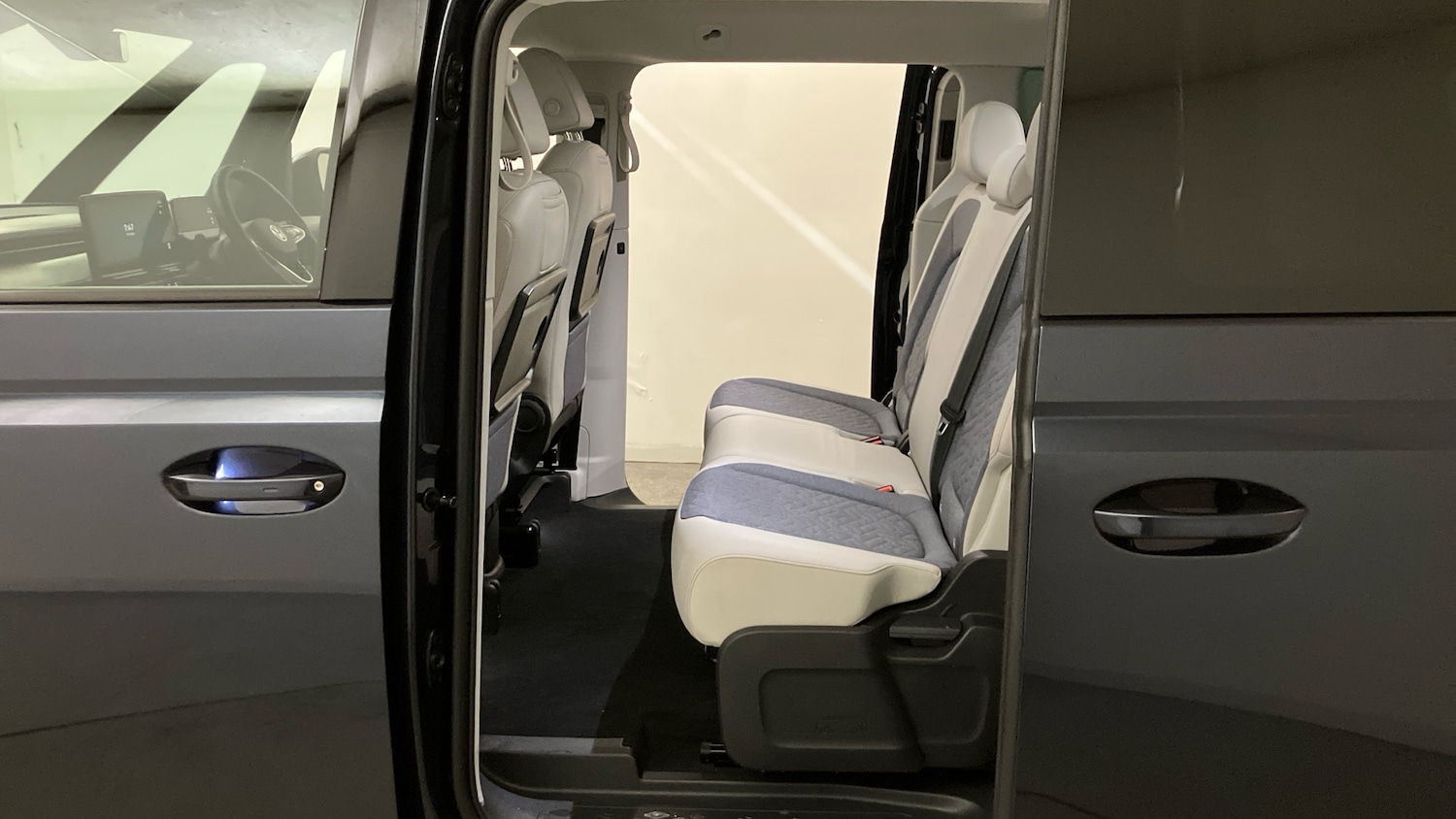 Used Volkswagen ID.Buzz 2024 for sale - 77643631: Photo 24