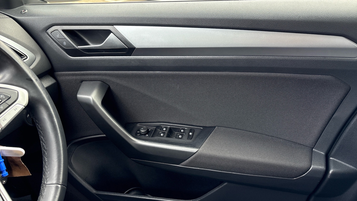 Used Volkswagen T-Roc 2023 for sale - 76980743: Photo 19