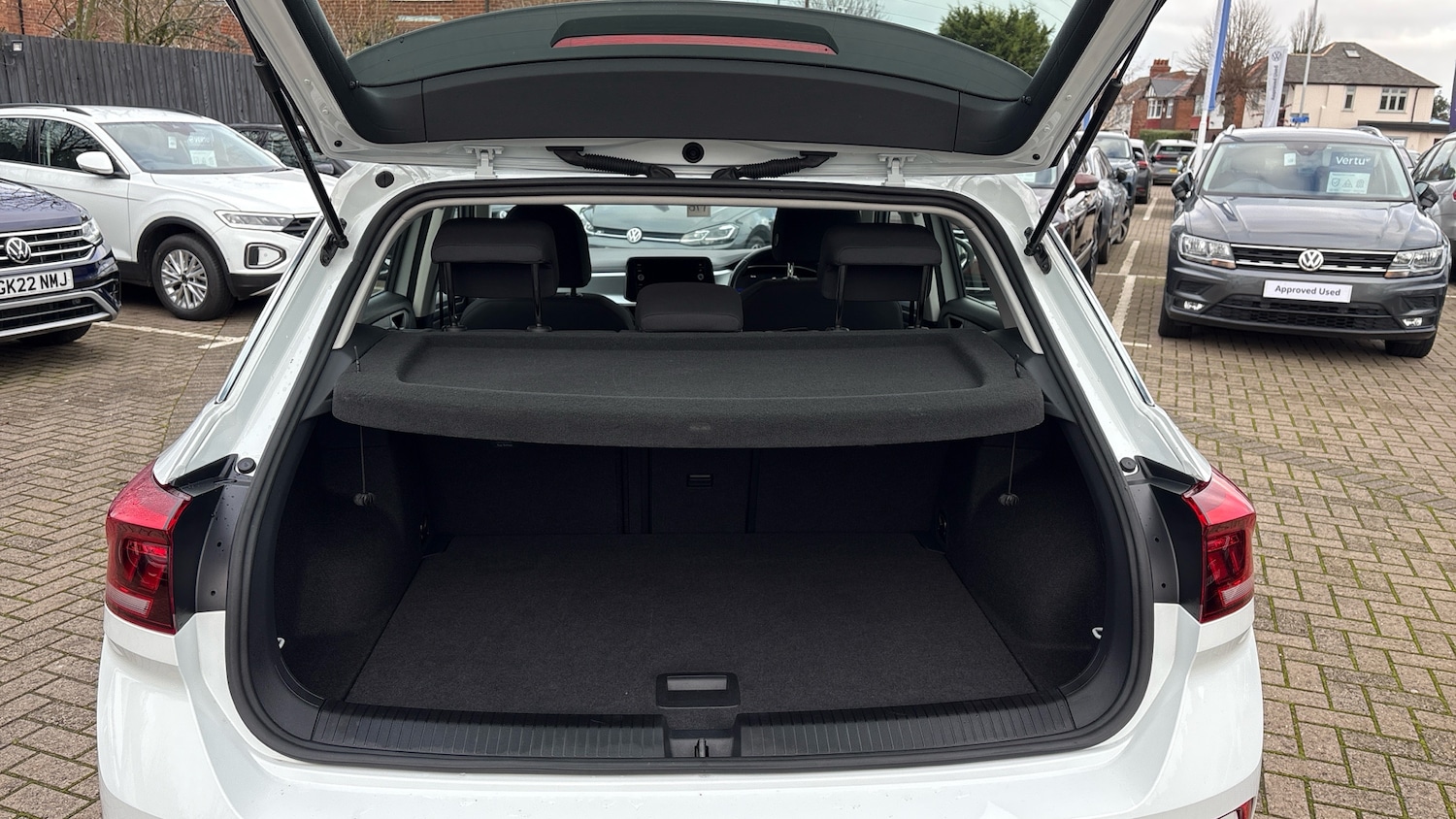 Used Volkswagen T-Roc 2023 for sale - 76980743: Photo 20