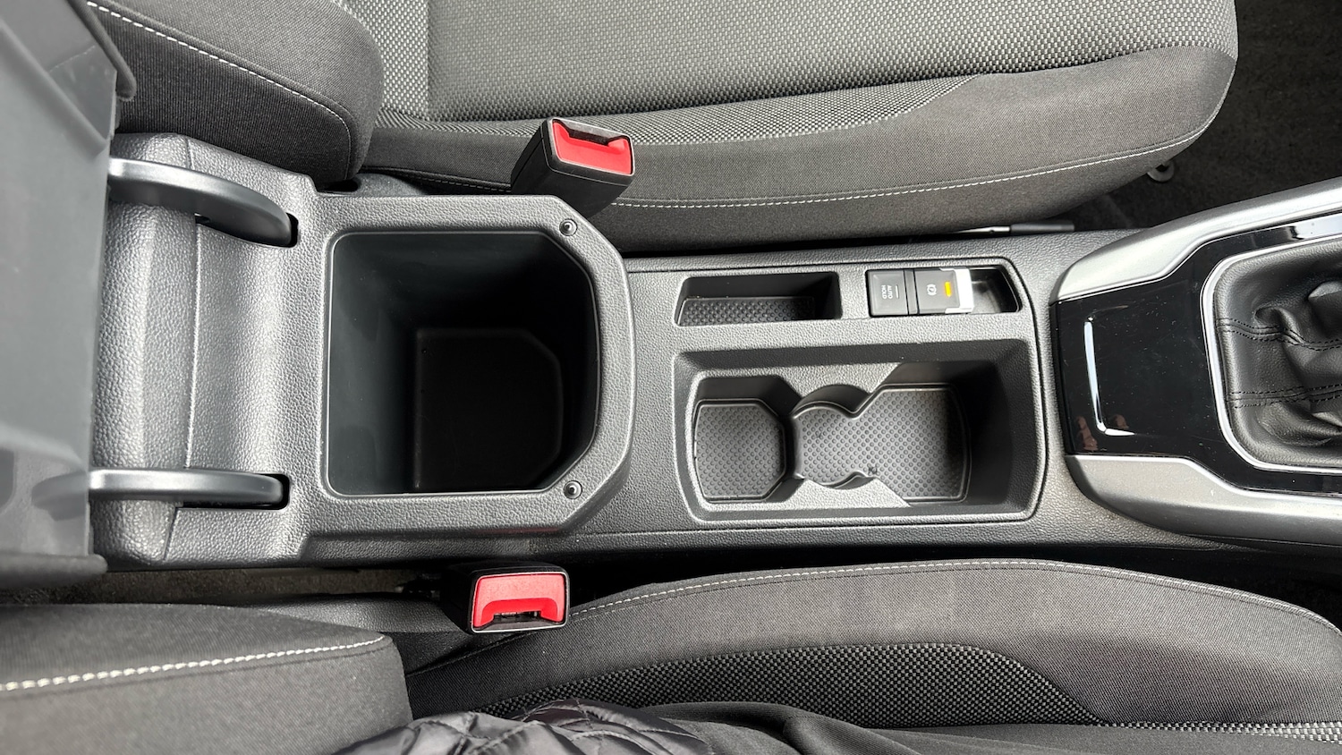 Used Volkswagen T-Roc 2023 for sale - 76980743: Photo 32