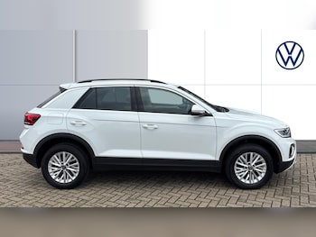 Used Volkswagen T-Roc 2023 for sale - 76980743: Photo