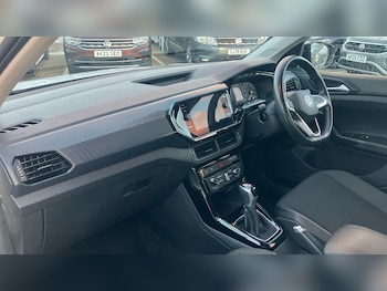 Used Volkswagen T-Cross 2022 for sale - 77088058: Photo