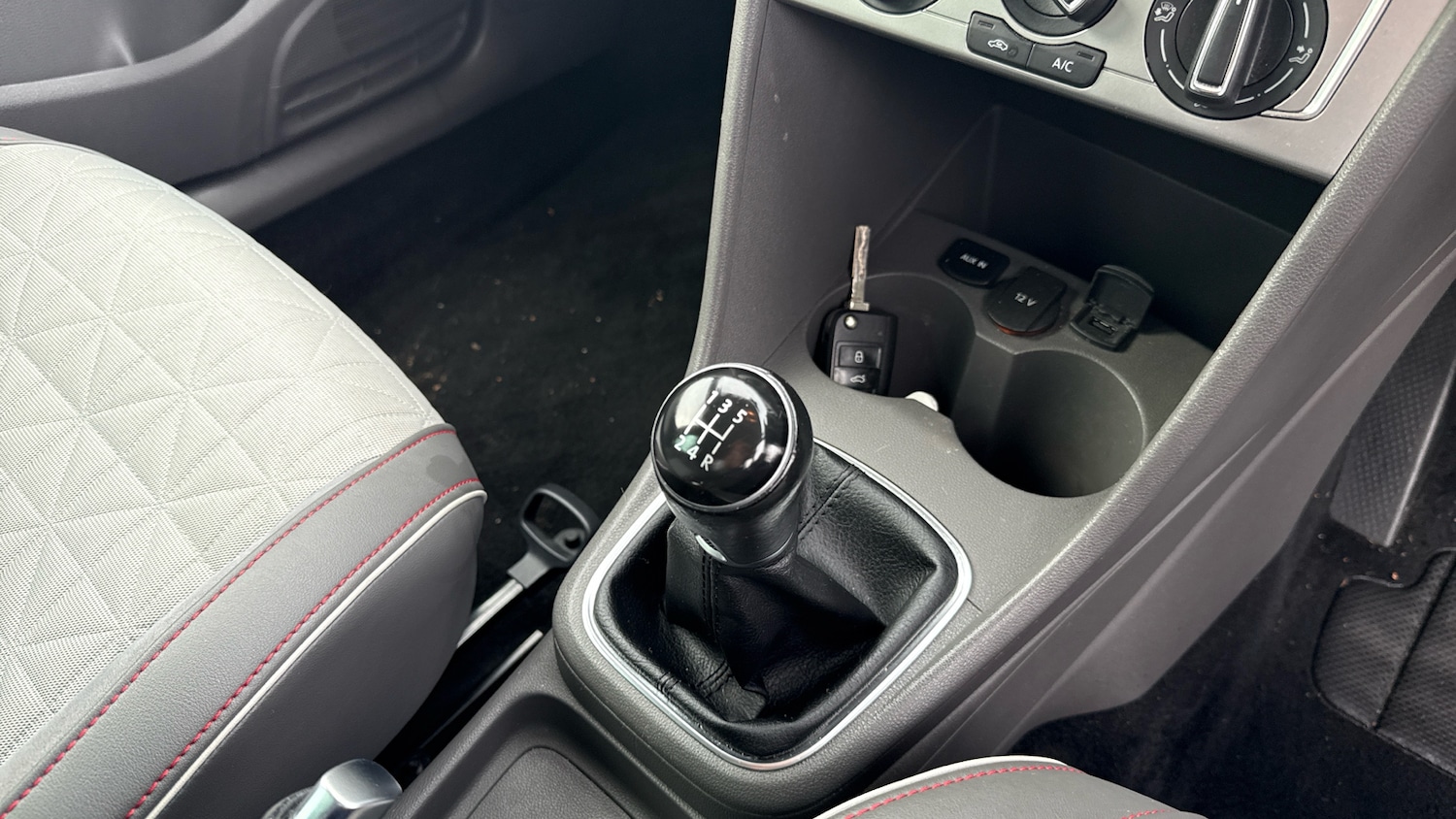 Used Volkswagen Polo 2017 for sale - 76505563: Photo 14