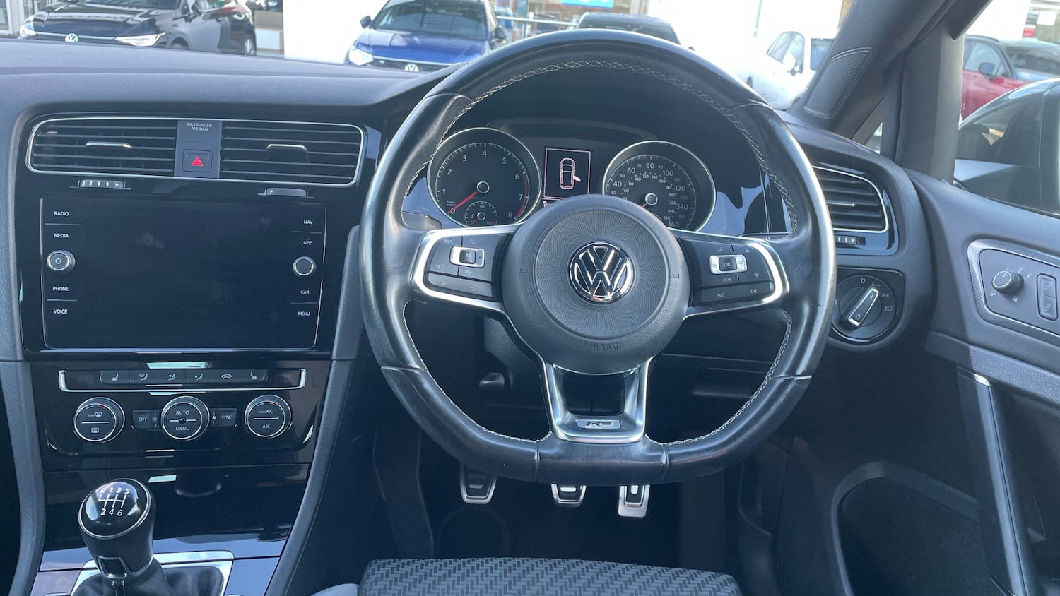 Used Volkswagen Golf 2020 for sale - 76663617: Photo 10