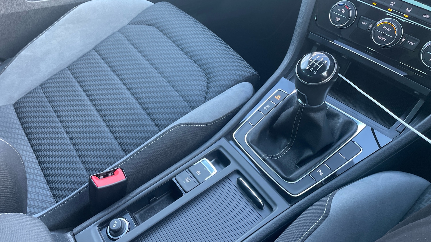 Used Volkswagen Golf 2020 for sale - 76663617: Photo 14