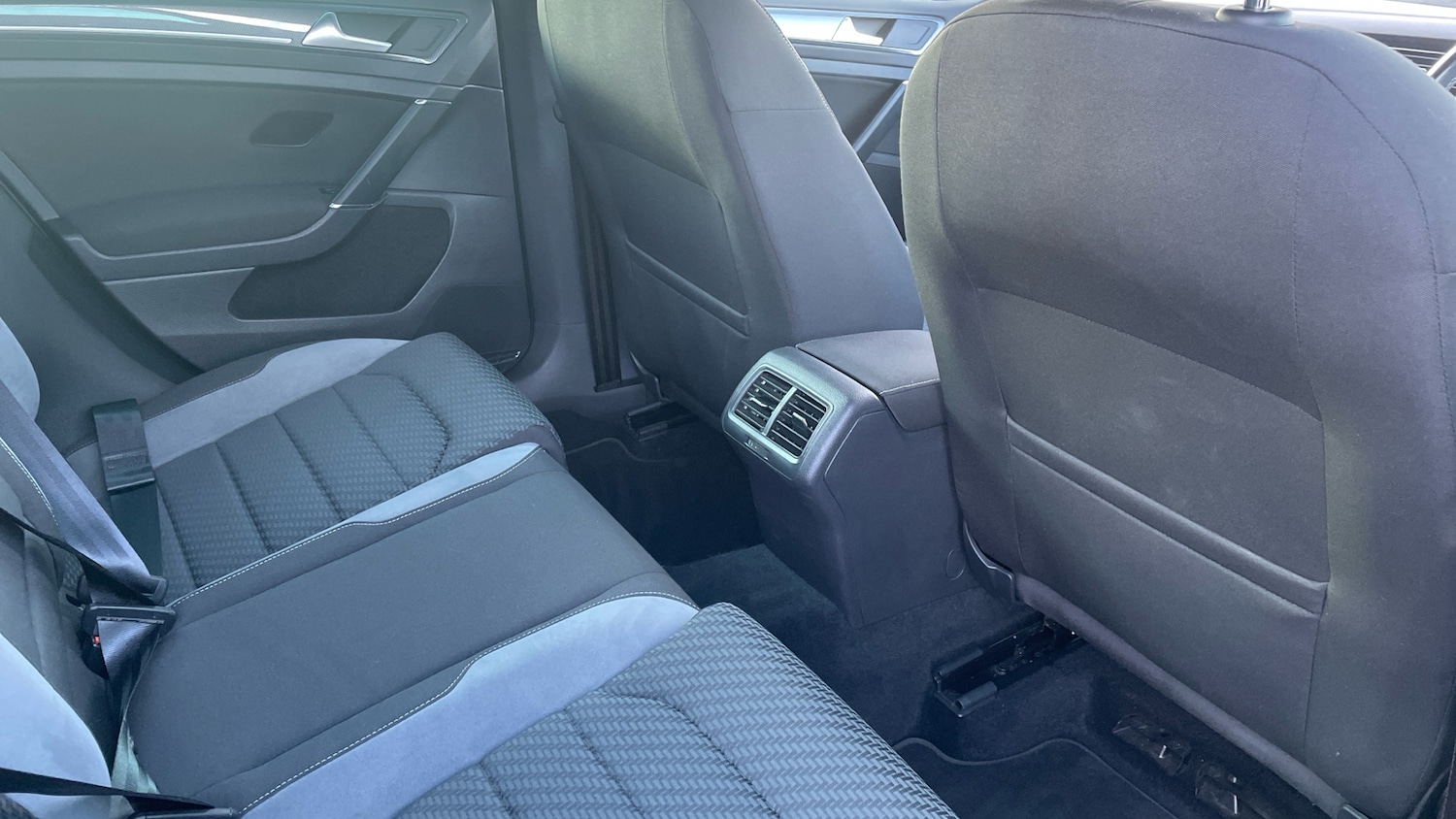 Used Volkswagen Golf 2020 for sale - 76663617: Photo 37