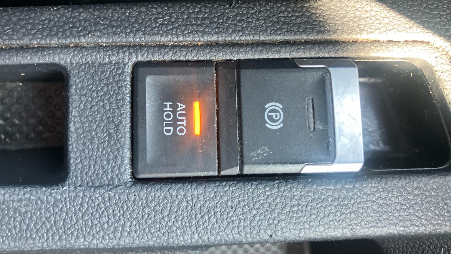 Used Volkswagen T-Roc 2023 for sale - 76343908: Photo 26