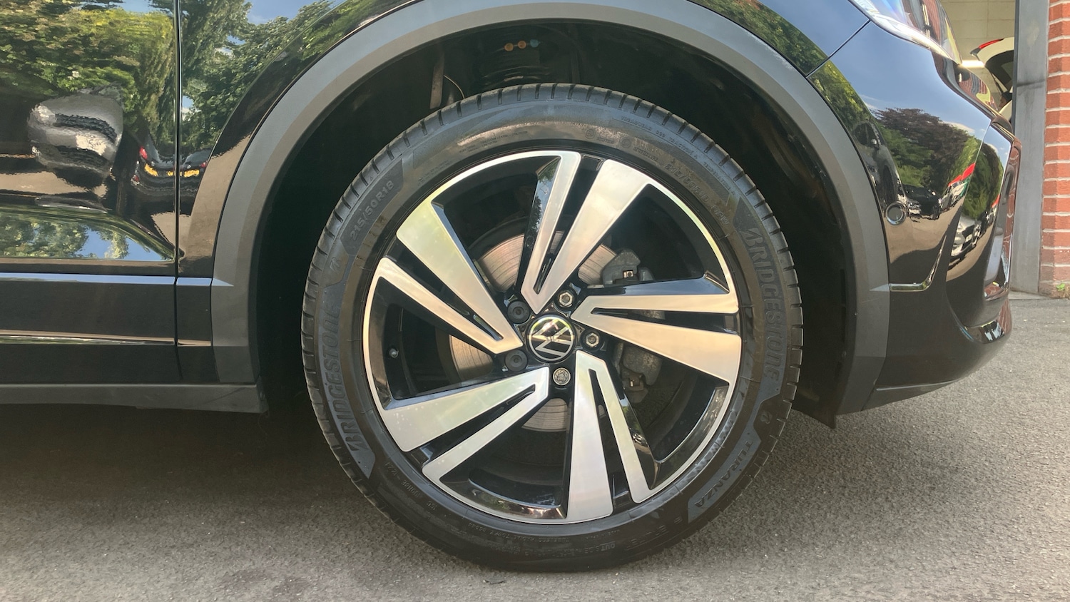 Used Volkswagen T-Roc 2023 for sale - 76343908: Photo 5