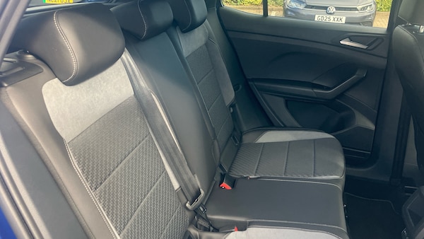 Used Volkswagen T-Cross 2024 for sale - 76196352: Photo 16