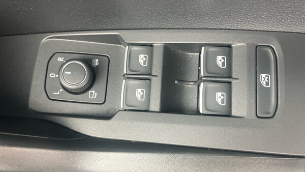Used Volkswagen T-Cross 2024 for sale - 76196352: Photo 23