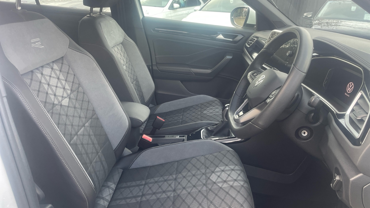 Used Volkswagen T-Roc 2025 for sale - 78081631: Photo 15