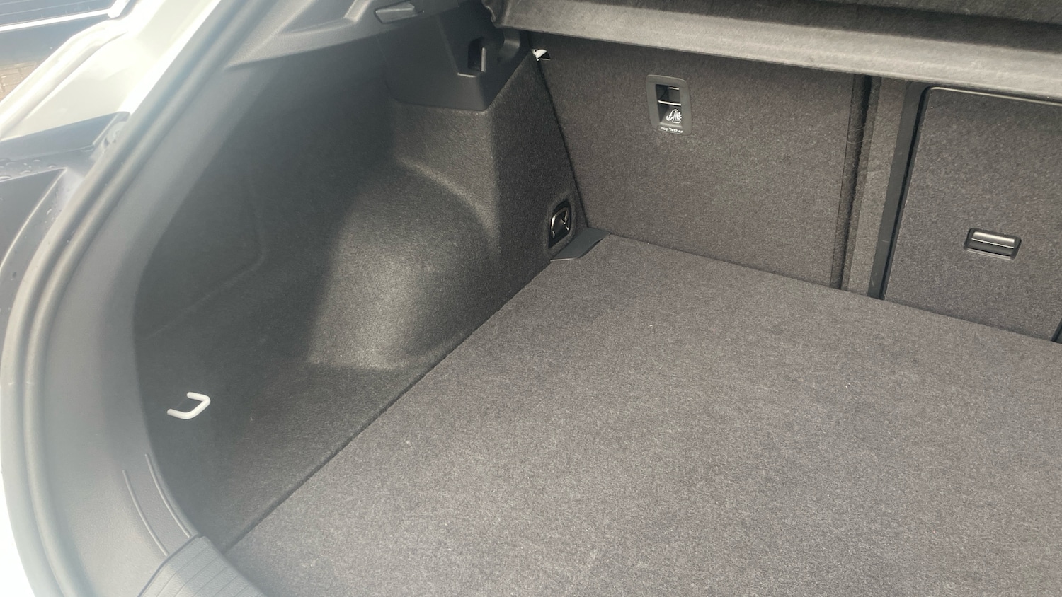 Used Volkswagen T-Roc 2025 for sale - 78081631: Photo 28