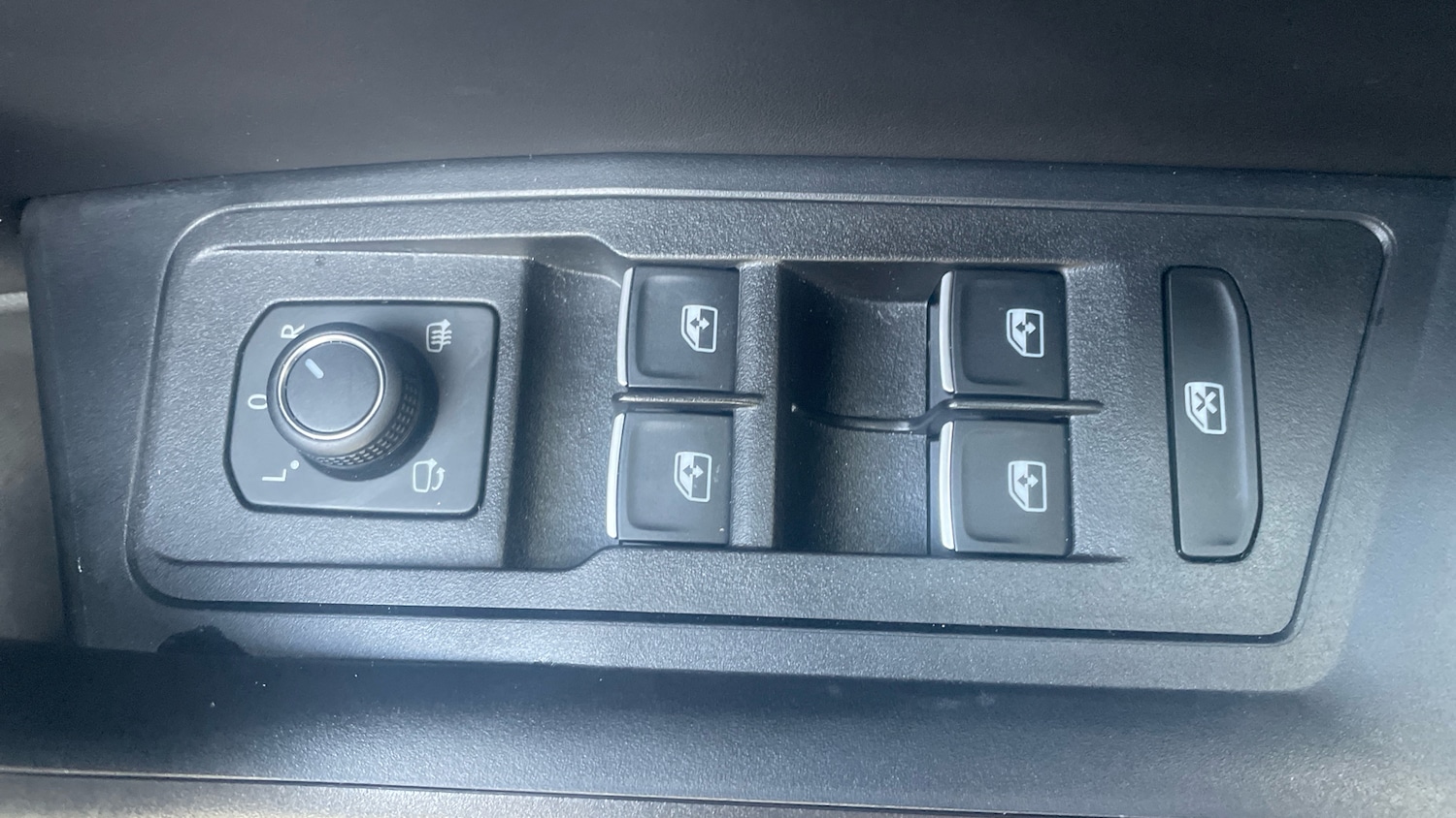 Used Volkswagen T-Roc 2025 for sale - 78081631: Photo 41