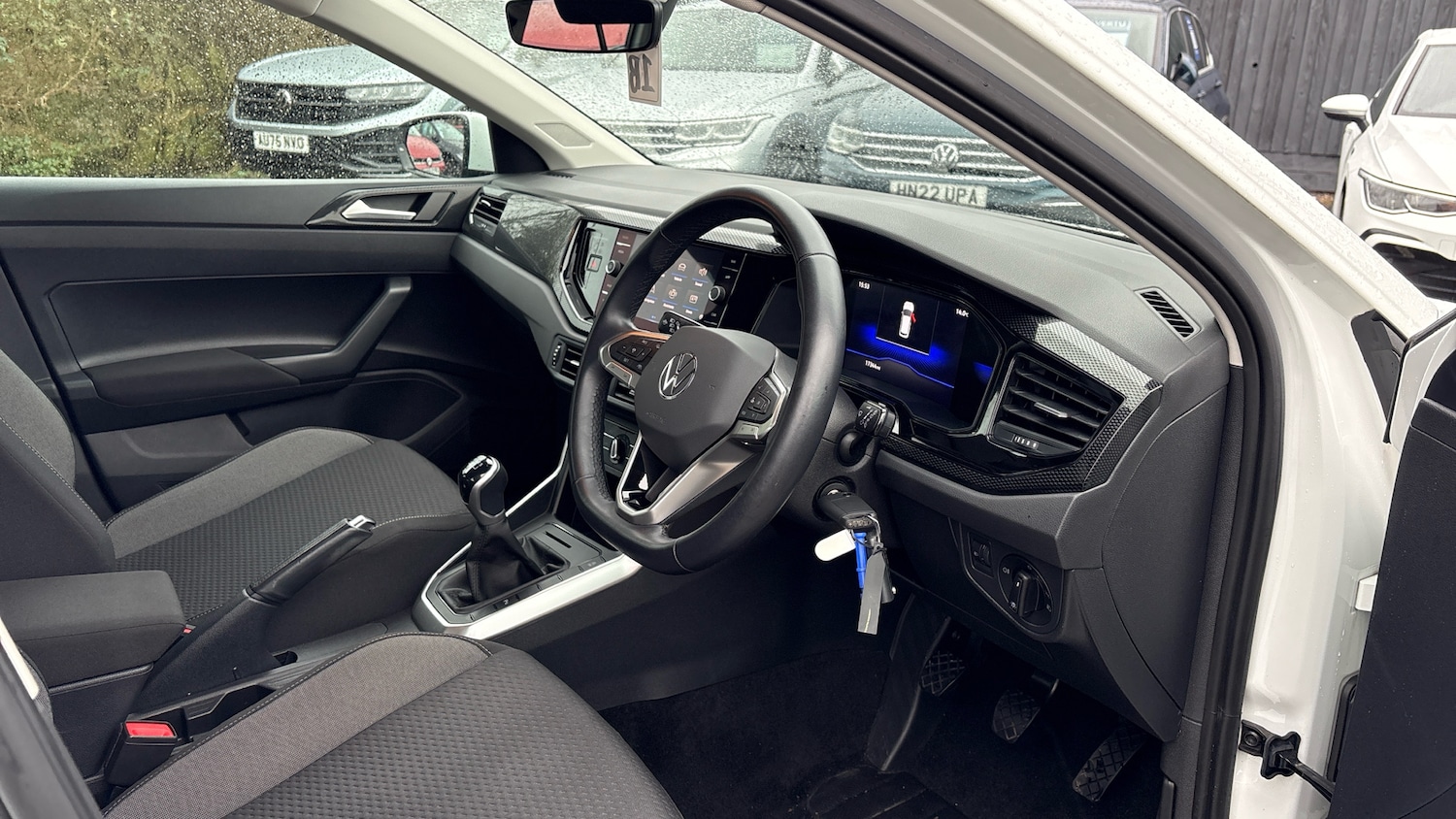 Used Volkswagen Polo 2023 for sale - 77663302: Photo 6