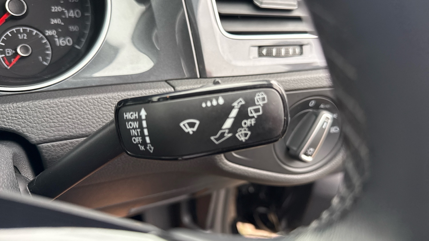 Used Volkswagen Golf 2020 for sale - 76881539: Photo 24