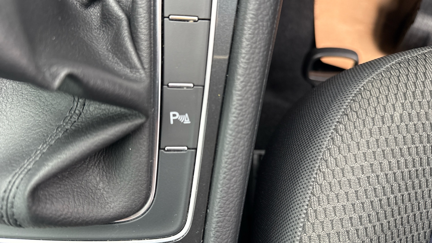 Used Volkswagen Golf 2020 for sale - 76881539: Photo 31