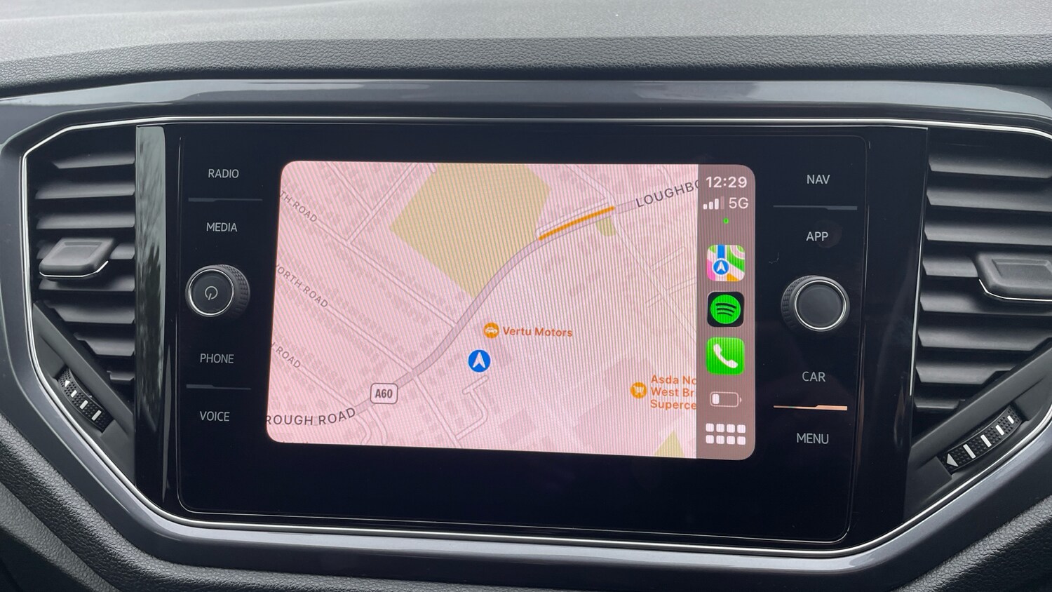 Used Volkswagen T-Roc 2021 for sale - 77516345: Photo 12