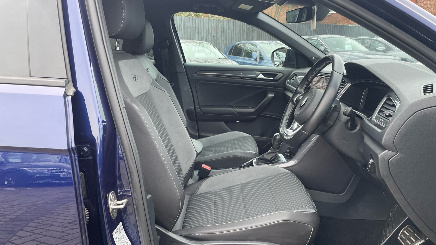 Used Volkswagen T-Roc 2021 for sale - 77516345: Photo 15