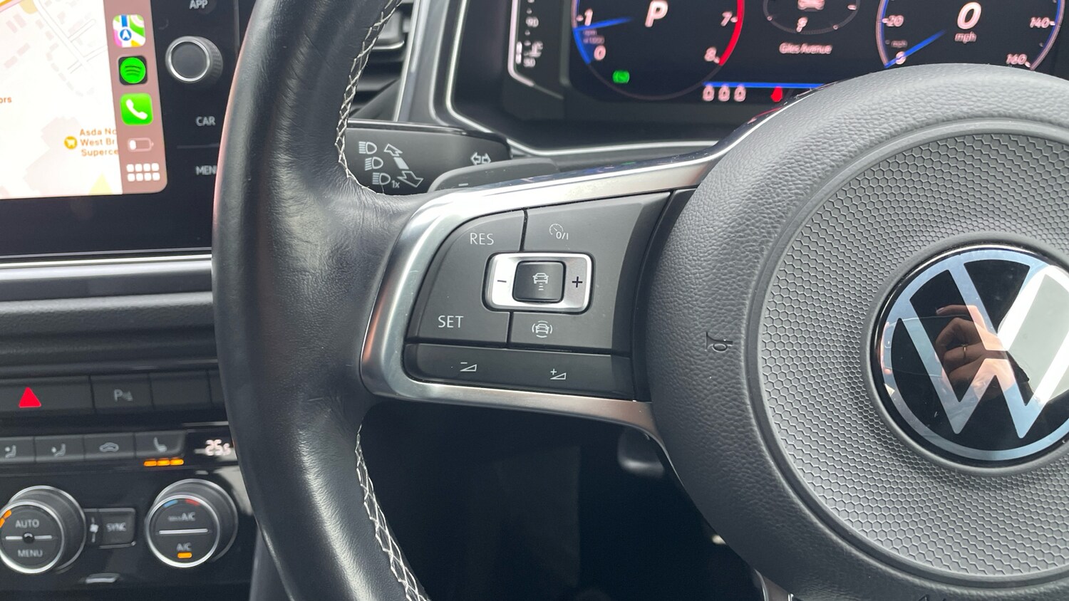 Used Volkswagen T-Roc 2021 for sale - 77516345: Photo 17