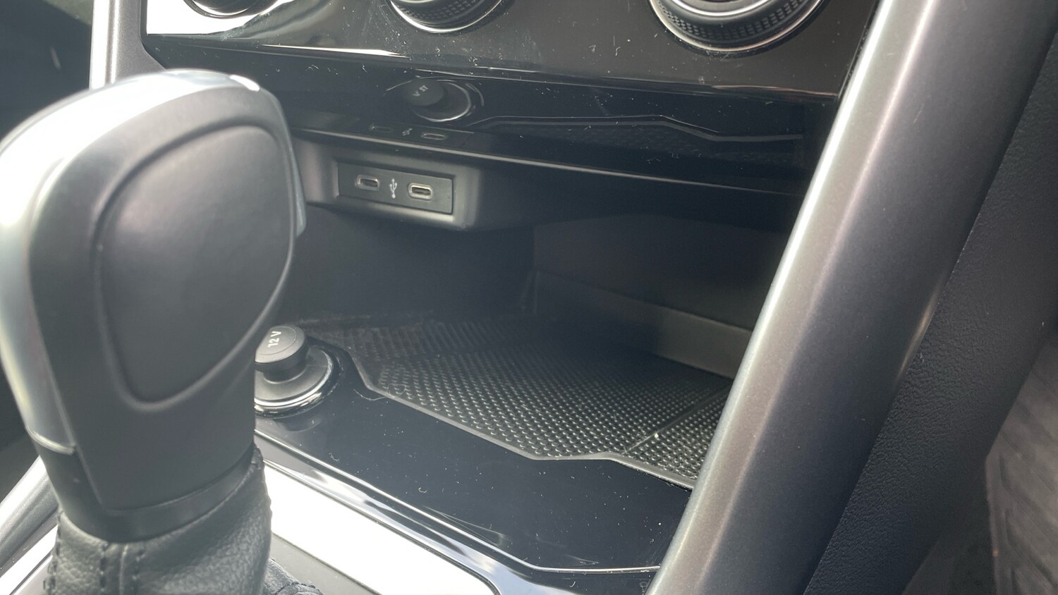 Used Volkswagen T-Roc 2021 for sale - 76076265: Photo 21