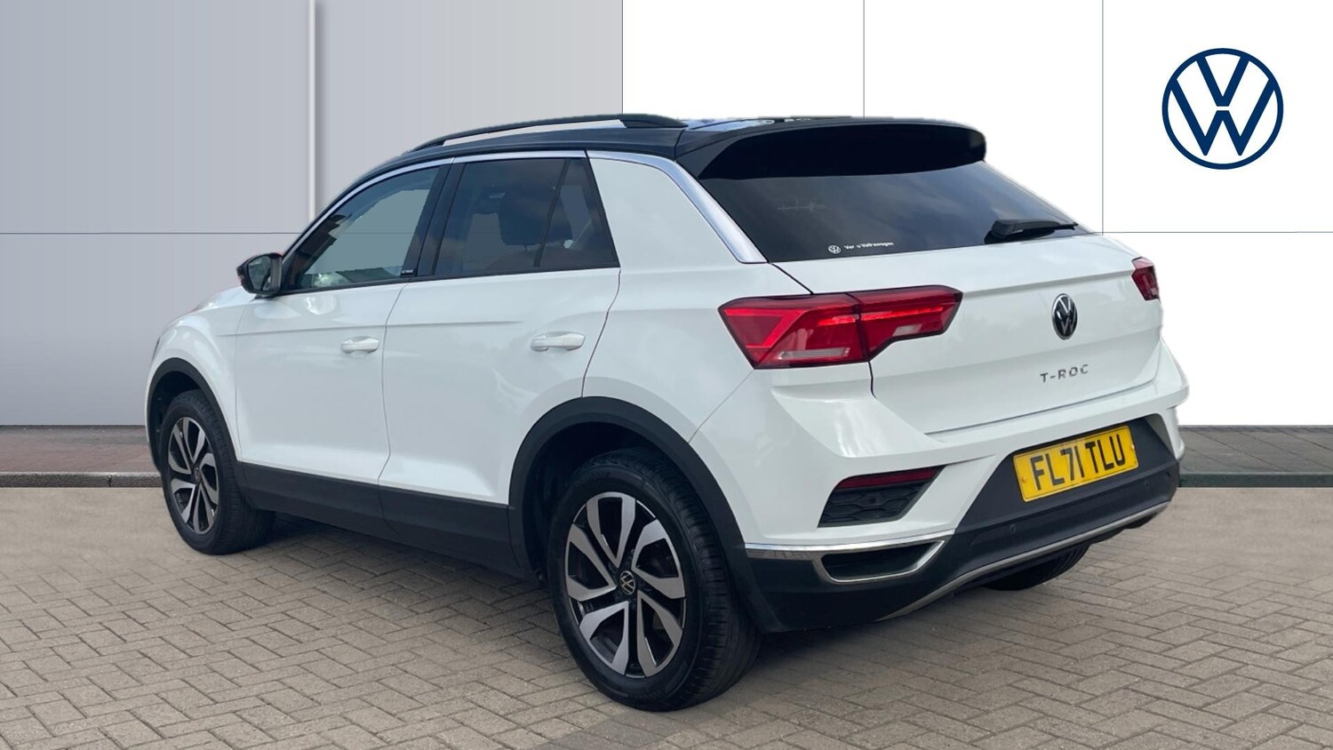 Used Volkswagen T-Roc 2021 for sale - 76076265: Photo 3