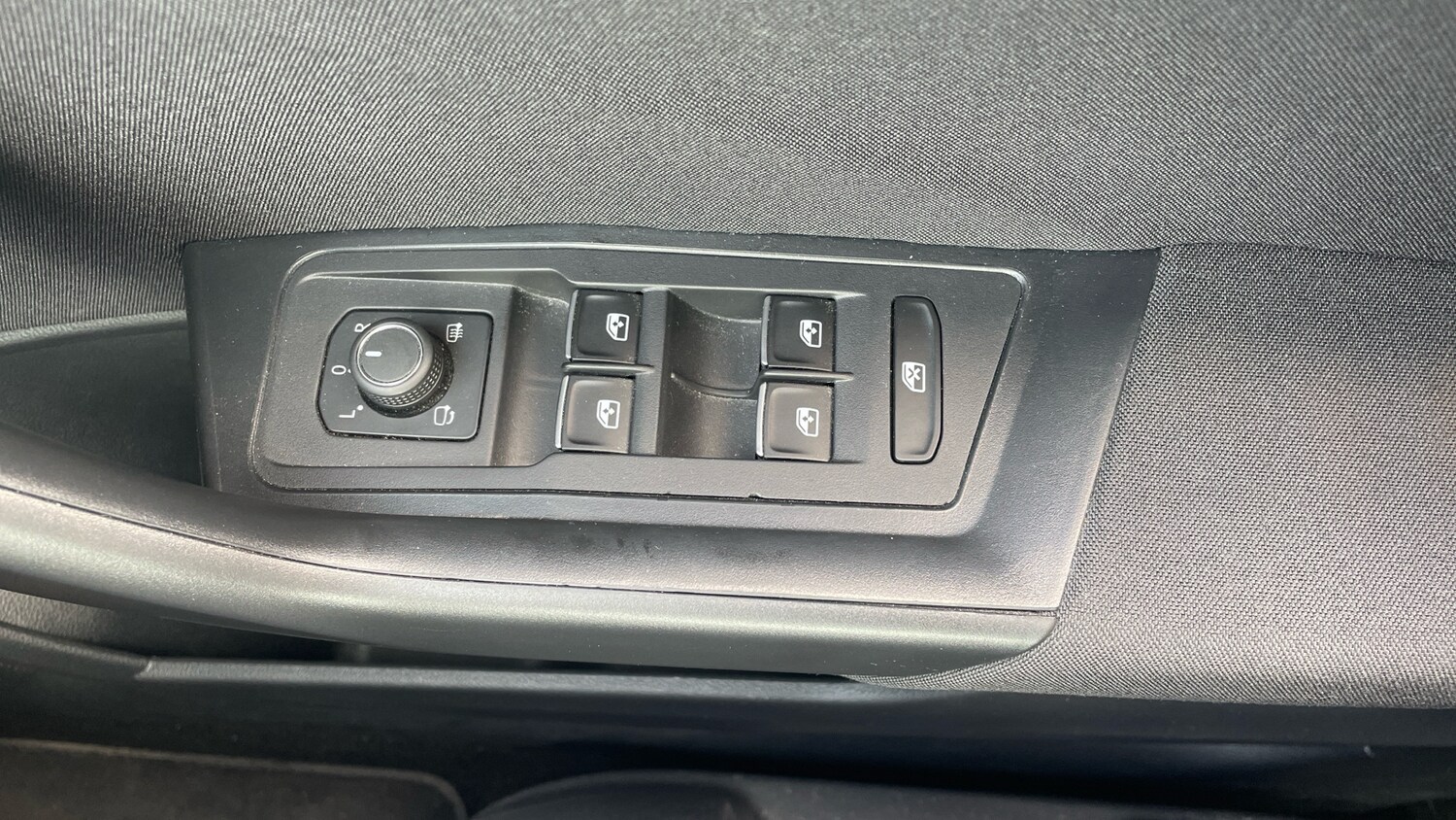 Used Volkswagen T-Roc 2021 for sale - 76076265: Photo 33