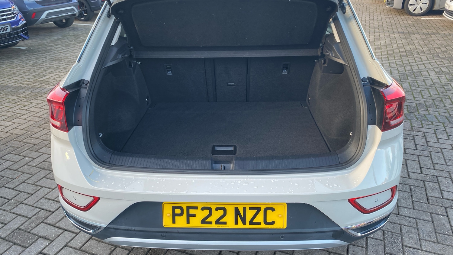 Used Volkswagen T-Roc 2022 for sale - 77136068: Photo 20