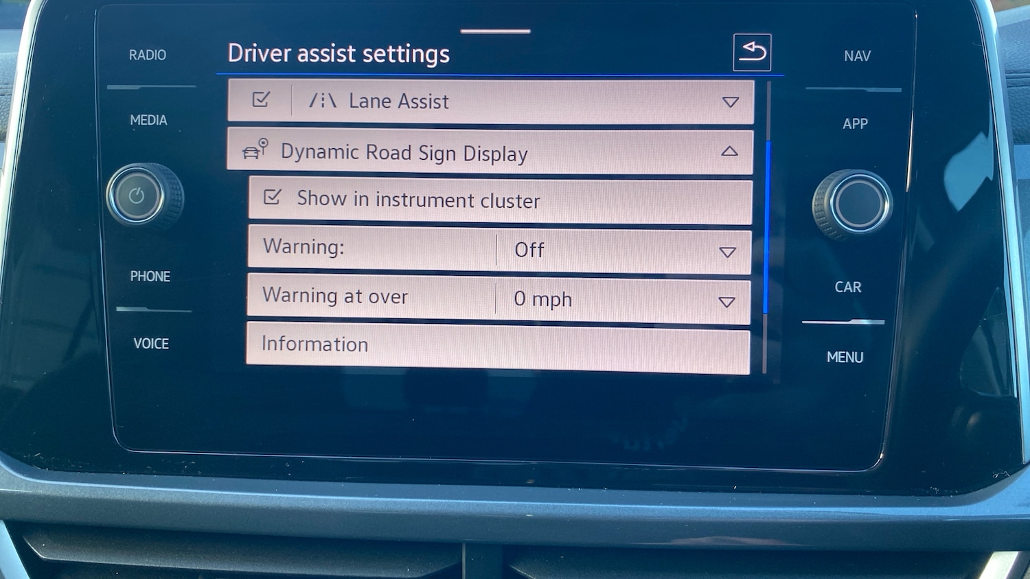 Used Volkswagen T-Roc 2022 for sale - 77136068: Photo 35