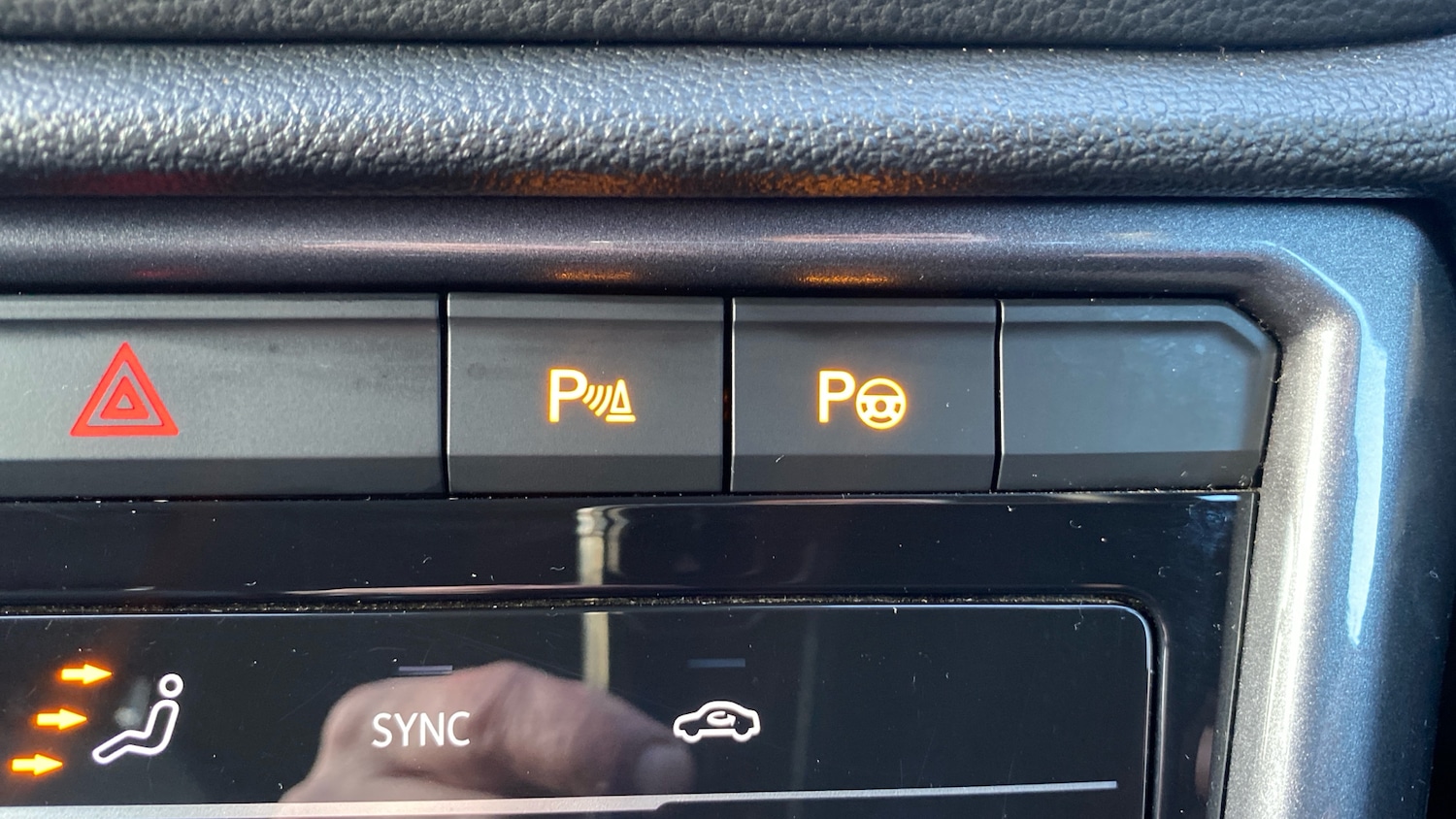 Used Volkswagen T-Roc 2022 for sale - 77136068: Photo 39